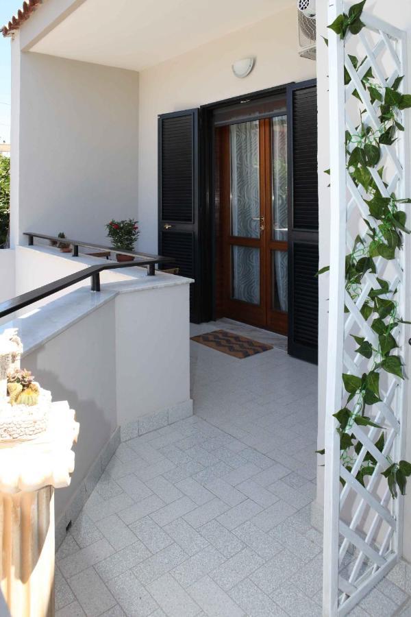 Pompei Gryllus Bed & Breakfast Dış mekan fotoğraf
